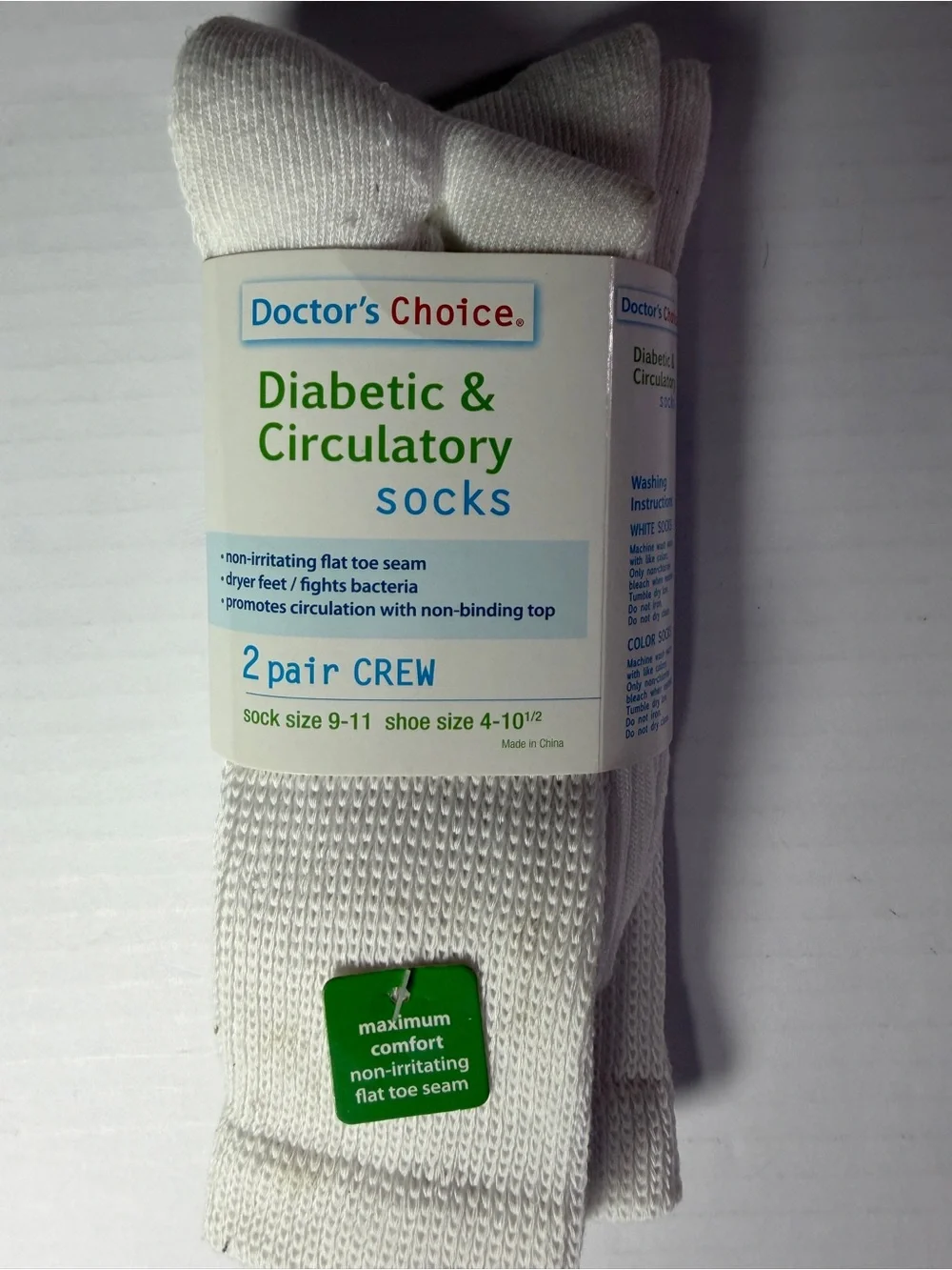 White Diabetic & Circulatory Crew Socks - 2 Pair